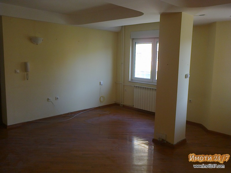 PRODAVAM PREKRASEN STAN CRNICE