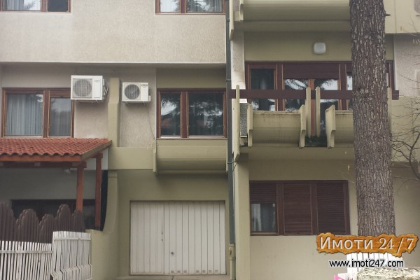 Se prodava Kuka na Vodno 205 m2 so 500m2 dvor