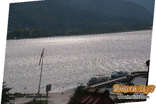Gradba 2010 Prekrasen pogled na celiot Grad i Ezeroto strog centar carsija