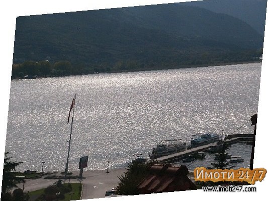 Gradba 2010 Prekrasen pogled na celiot Grad i Ezeroto strog centar carsija