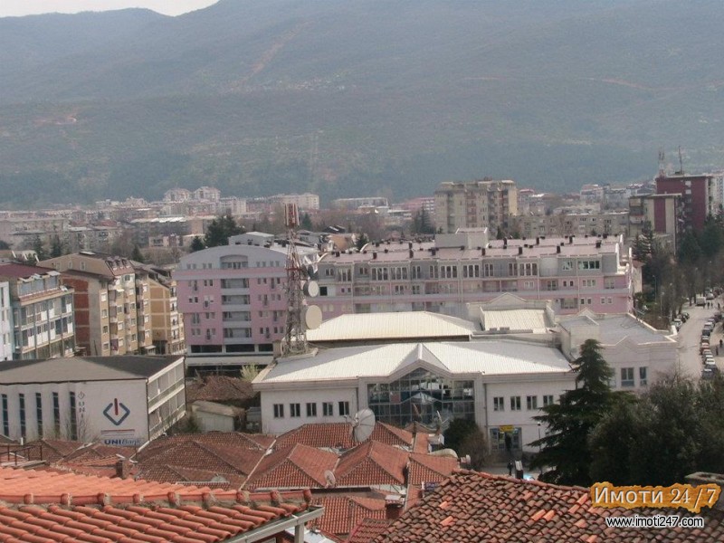 Gradba 2010 Prekrasen pogled na celiot Grad i Ezeroto strog centar carsija