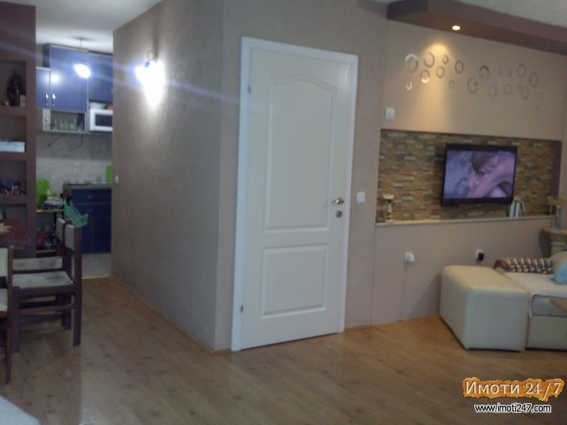 Gradba 2010 Prekrasen pogled na celiot Grad i Ezeroto strog centar carsija