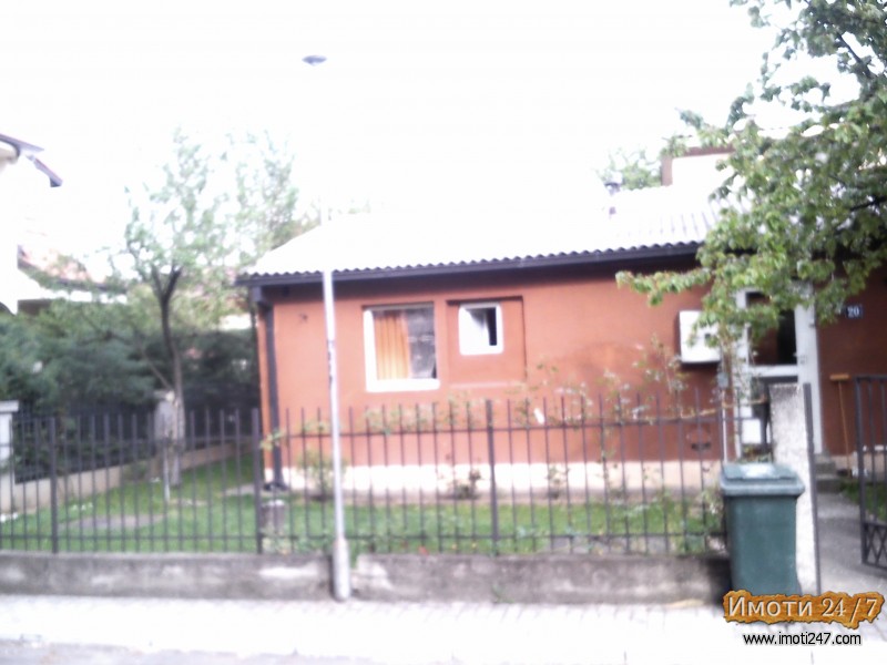 Se prodava kukja vo taftalidze 2 