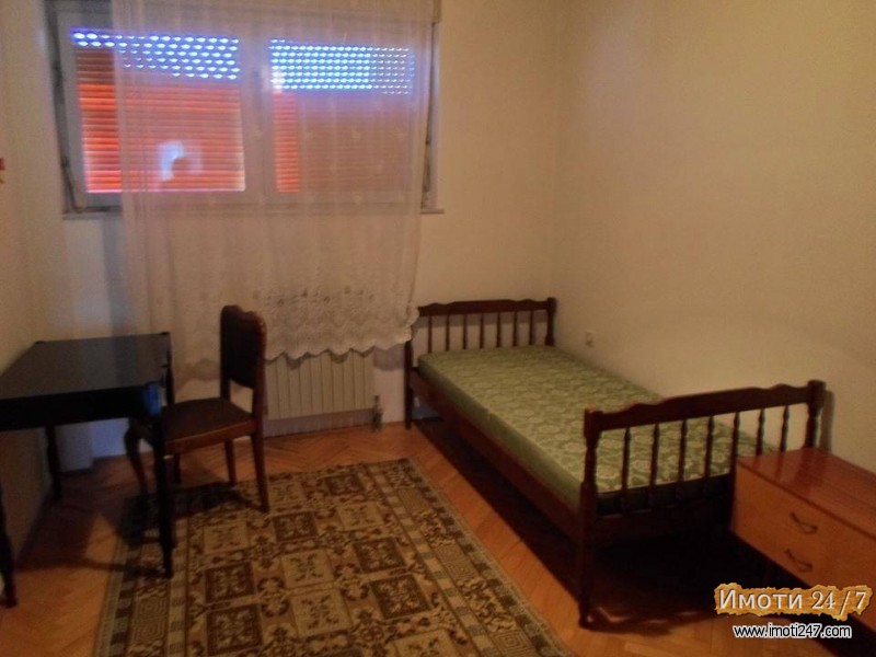 Izdavam trosoben namesten stan