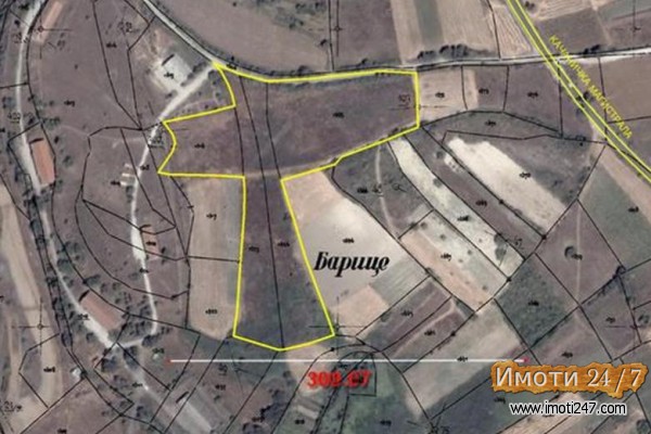 Атрактивен плац во Визбегово