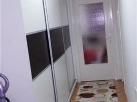 СЕ ПРОДАВА ДВОСОБЕН СТАН ВО ЃПЕТРОВ - 50М2