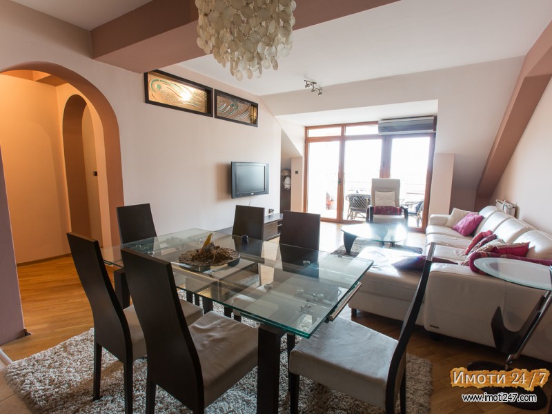 Се продава стан во Центар - со поглед на Водно