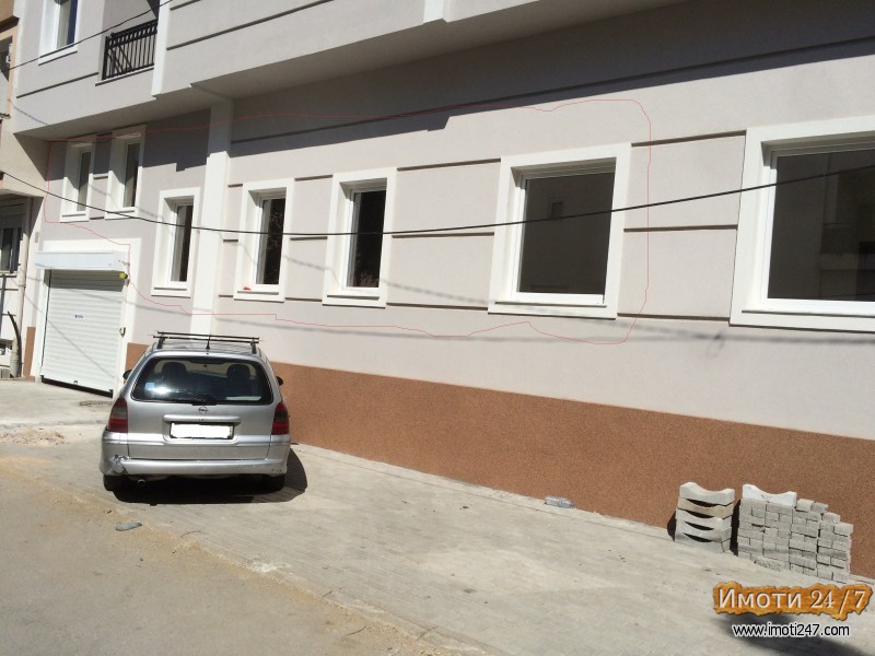 SE IZDAVA
