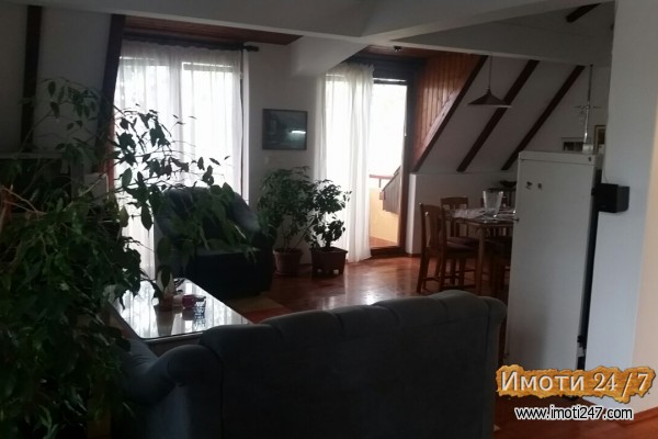 Se izdava sprat od kuka 100m2 vo Kozle