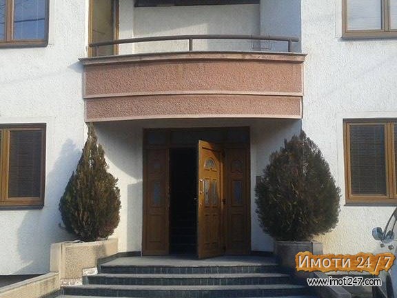 PRODAVAM STAN VO CRNICE 120 M2 +podrum 8 m  110 000 evra crnice skopje