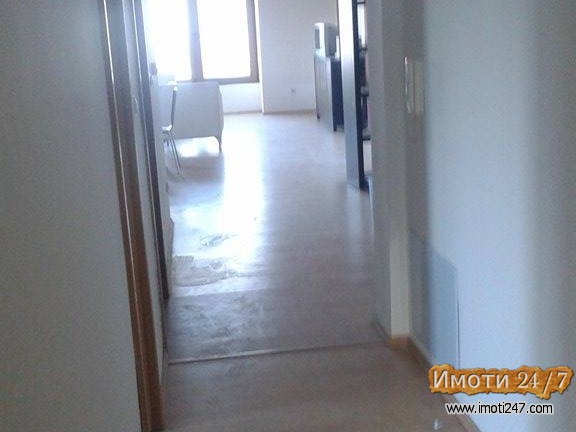 PRODAVAM STAN VO CRNICE 120 M2 +podrum 8 m  110 000 evra crnice skopje