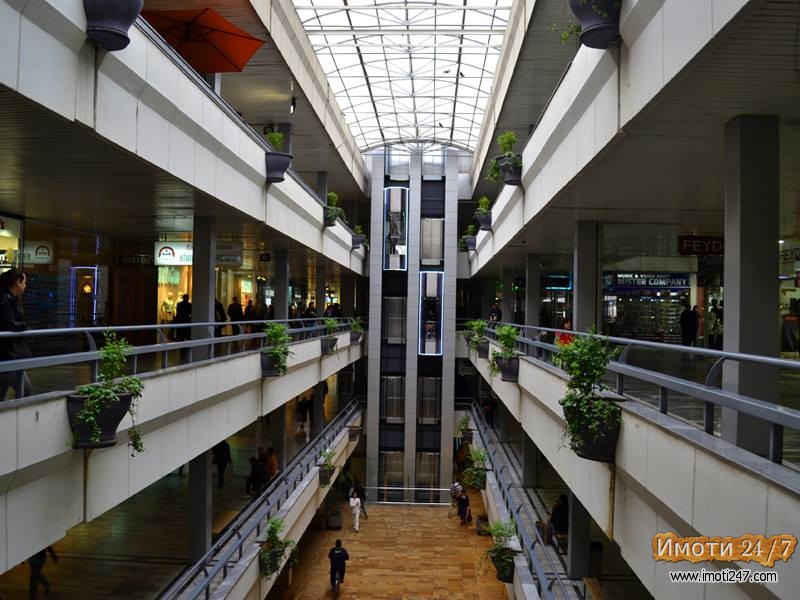 SE IZDAVA RENOMIRAN HOTEL