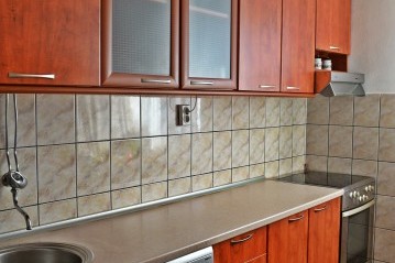 Продавам или издавам куќа со површина од 360 м2