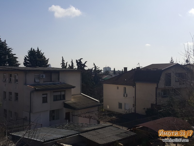 Kukja od 291m2 vo Crnice