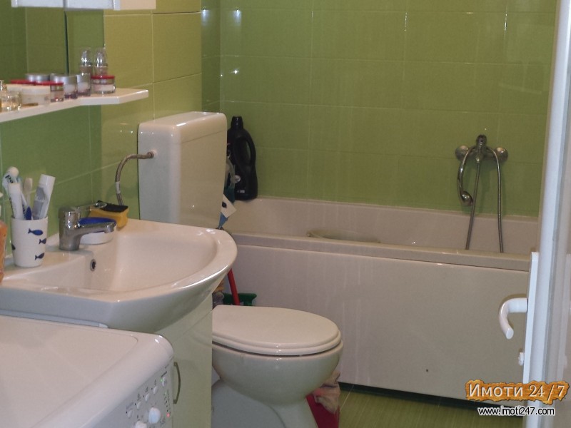Renoviran stan od 64m2 na prizemje vo Avtokomanda