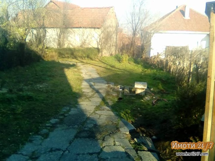 KUKA VO STRUMICA OD 755M2 POVOLNO