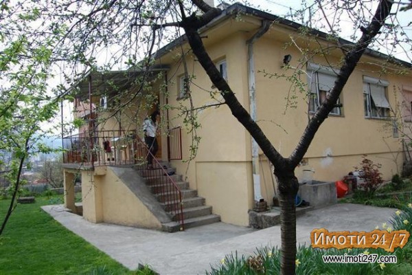 Prodavam kukja vo Gazi Baba ekstra lokacija