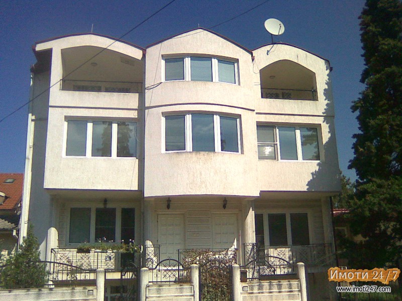 Izdavam kuka vo Taftalidze1 
