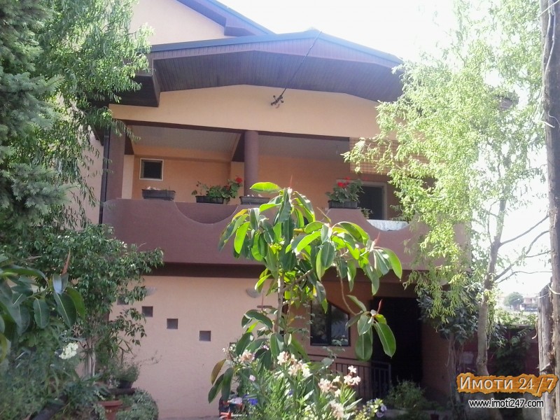 Prodavam itno KUKA vo Vizbegovo