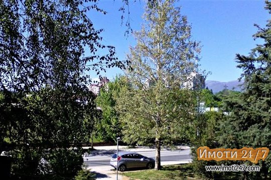 Се продава стан од 76м2 во Автокоманда