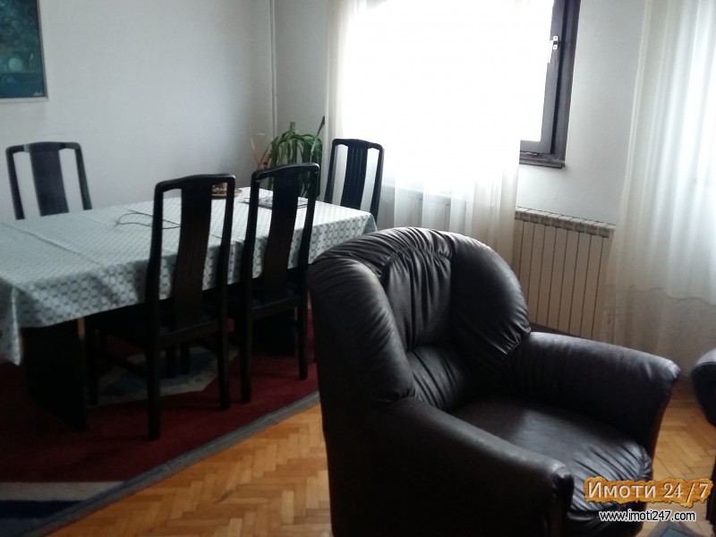 SE PRODAVA STAN VO NOVO LISICE 65M2