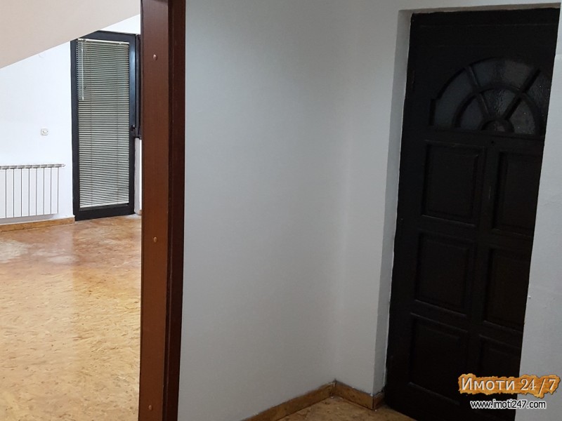 Издавам стан 120m2