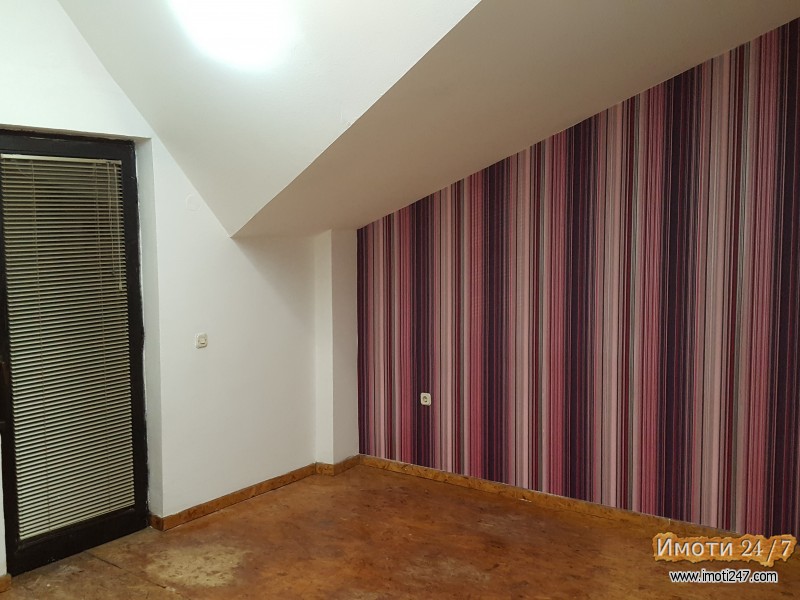 Издавам стан 120m2