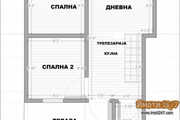 Prodavam kuka vo Madzari sproti crkvata