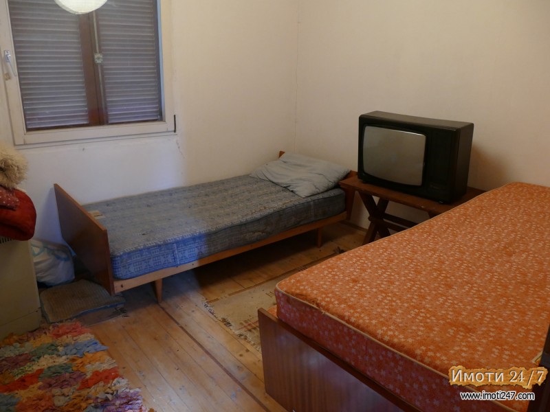 Викендица Маврово  Леуново 