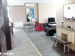 DOMIK IZDAVA NOV NEVSELUVAN 4 SOBEN STAN VO MIDA