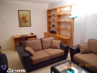 DOMIK IZDAVA 2 SOBEN NAMESTEN STAN VO KAPISTEC