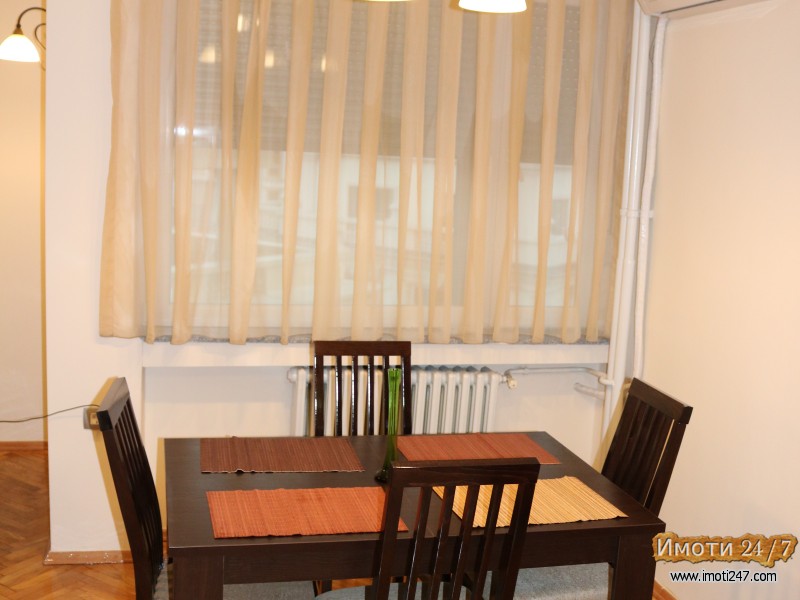 Стан во строг центар