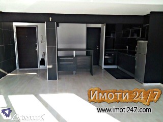 DOMIK PRODAVA DUPLEX VO CENTAR