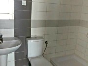 DOMIK PRODAVA DUPLEX VO CENTAR
