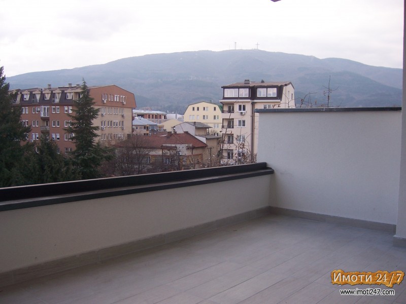 СЕ ПРОДАВА ЕКСКЛУЗИВЕН СТАН СПРОТИ ЗООЛОШКА ГРАДИНА