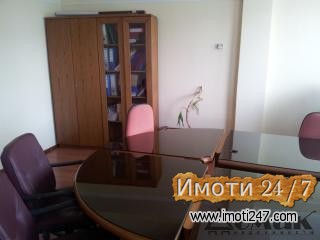 DOMIK IZDAVA NAMESTEN DELOVEN PROSTOR VO CENTAR