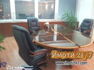 DOMIK IZDAVA NAMESTEN DELOVEN PROSTOR VO CENTAR