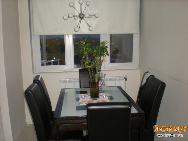 Prodavam kompletno renoviran i namesten stan vo Hipodrom