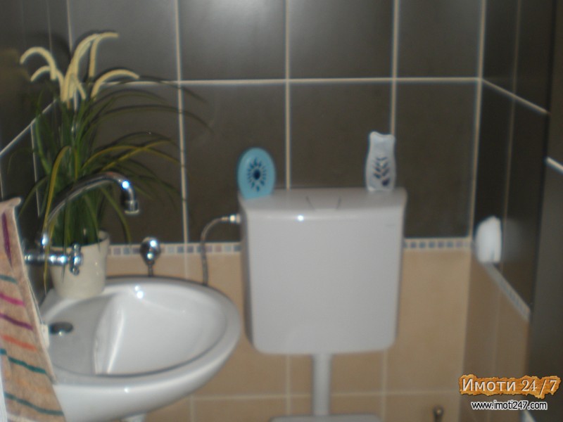 Prodavam kompletno renoviran i namesten stan vo Hipodrom