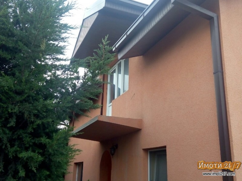 Продажба на куќа од 160 м2