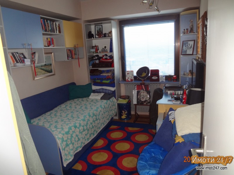 Се продаваат два споени стана во П Влае -посебно или одделно-