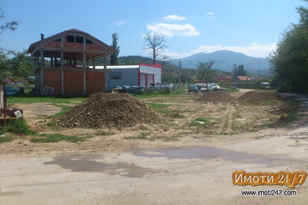 ПРОДАВАМ АТРАКТИВЕН ПЛАЦ