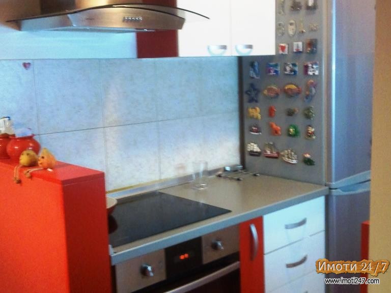 Итно продавам стан 54 м2 понова зграда Бортас Кисела Вода 48000 евра