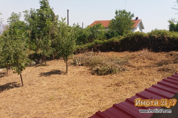 Prodavam plac na Teferich