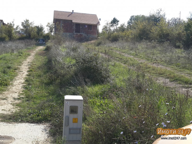 Плац во Волково