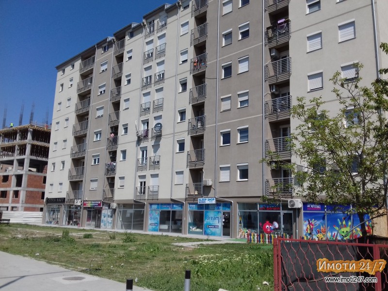 СЕ ПРОДАВА  НОВ  СТАН СО ПАРКИНГ МЕСТО 