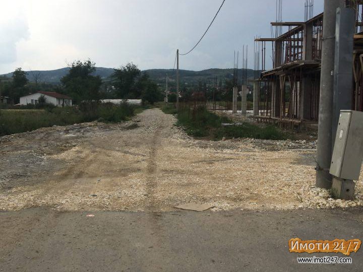 Плац за зграда и индивидуални куќи