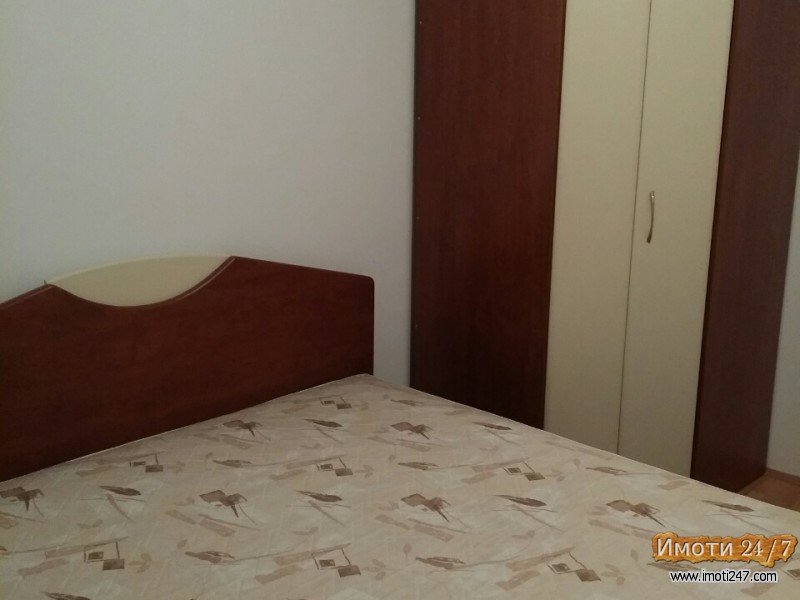 Izdavam stan vo aerodom ELENA LUKA HOME