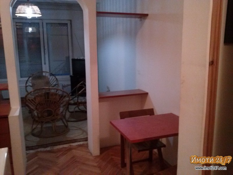 IZDAVAM GARSONJERA KOMPLETNO NAMESTENA I OPREMENA