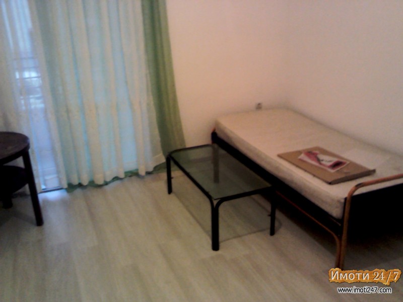 Издавам стан во Дебар Мало